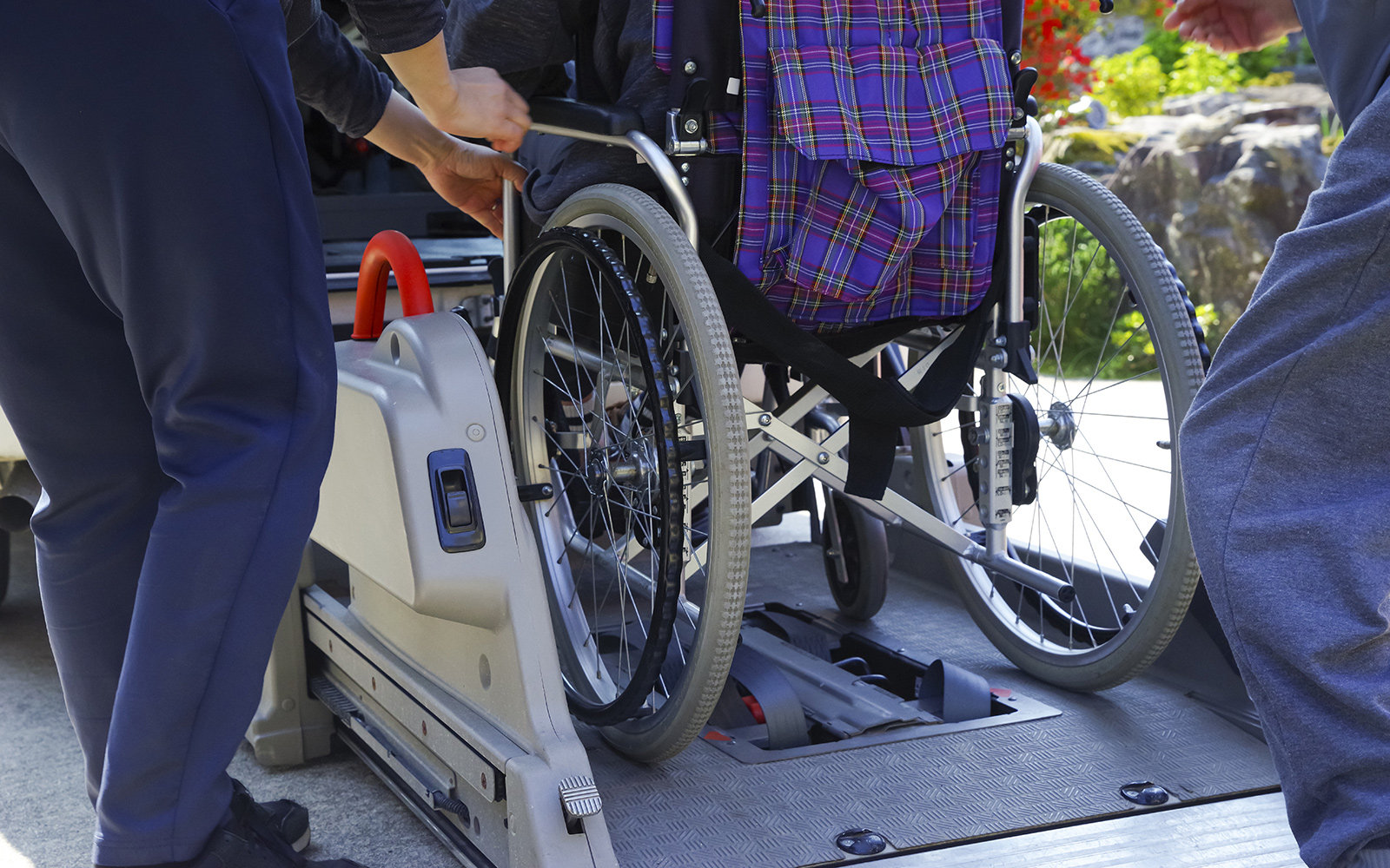 介護タクシー「かすみそう」